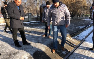 Иркутские общественники сообщили властям о дефектах ремонта на дорогах города Усолье-Сибирское