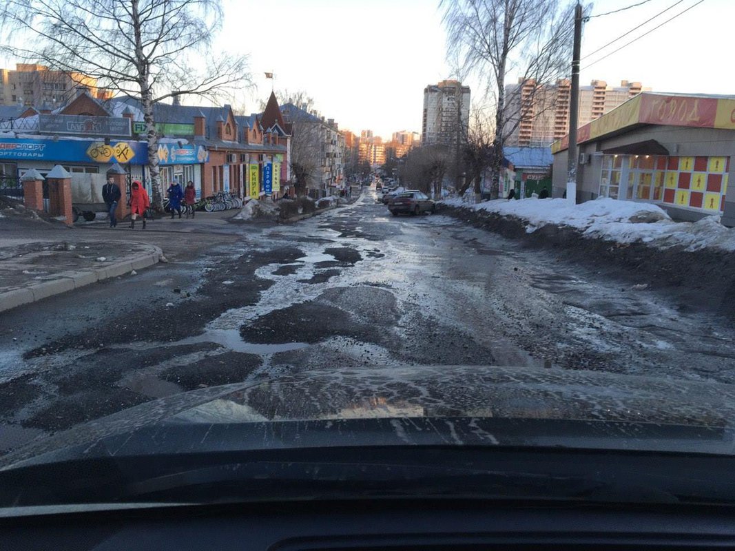 ОНФ выявил множество дефектов на отремонтированных меньше года назад дорогах Кировской области