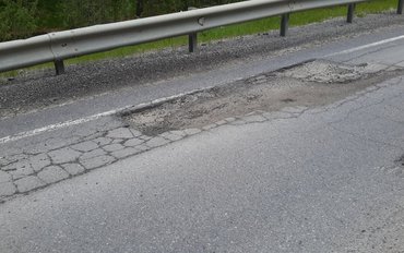 Активисты ОНФ в Югре будут настаивать на том, чтобы аварийный участок дороги до Батово был отремонтирован оперативно