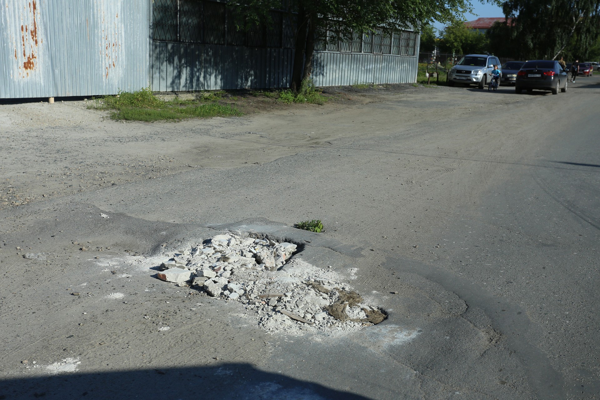 В Шадринске коммунальщики забыли, как восстанавливать дорожное покрытие после раскопок