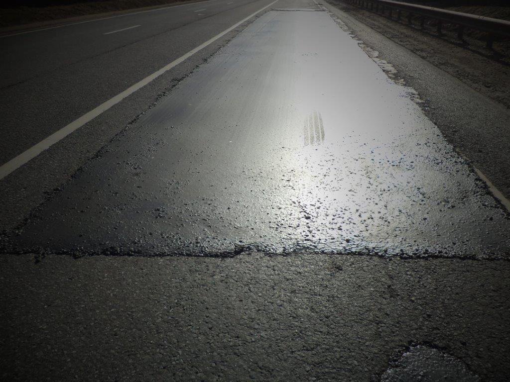 В Новгородской области начали ремонтировать проблемные участки, отмеченные на сайте «Дорожная инспекция ОНФ/Карта убитых дорог»