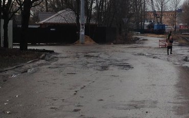 Активисты ОНФ в Псковской области поддержали просьбу жителей микрорайона Завокзалье в областном центре об асфальтировании дороги