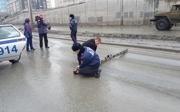 Активисты ОНФ в рамках дорожной инспекции  проверили аварийную Ипподромскую магистраль в Новосибирске