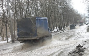 Рязанские активисты ОНФ проверили состояние городских дорог после зимы