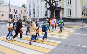 Проверка состояния улично-дорожной сети в рамках акции "Дорога в школу"