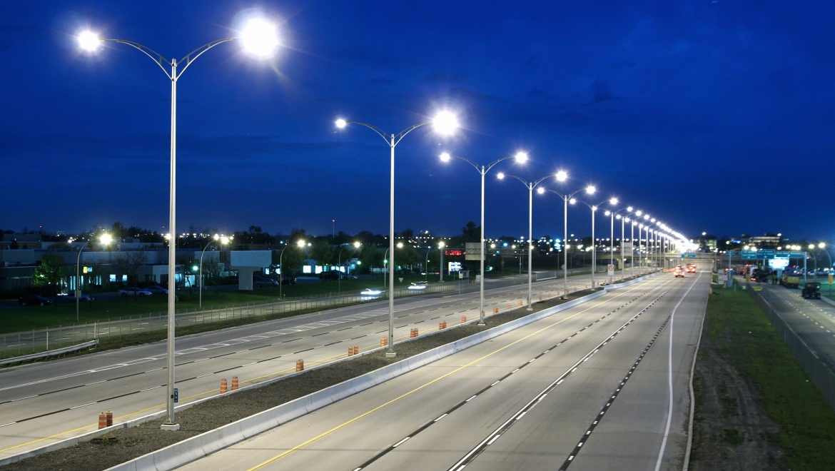 Где должно быть установлено освещение, и что делать, если улицы в вашем городе недостаточно освещены