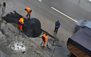 В Ростове-на-Дону жители недовольны дорожными работами в дождь