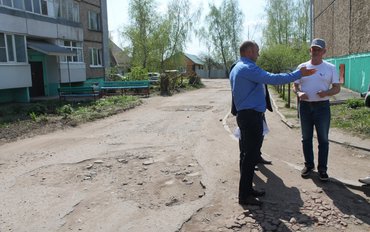 Активисты ОНФ добились включения в план ремонта разбитых дорог в Суздале и Суздальском районе