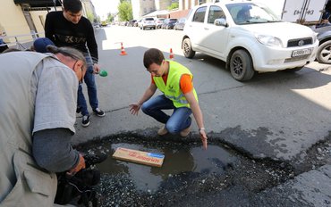 Власти Казани считают - удовлетворительное состояние дорог не требует исправления