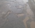 г. Кашин Калининское шоссе, был проведен не качественный ямочный ремонт осенью 2016 года, наступила весна дороги тают на глазах. От ремонта почти ни чего не осталось, снова ямы, выбоины и стриальная доска.