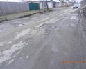На перекрестке улиц Свободы и Космонавтов постоянно разрушенный асфальт, выбоины и ямы, несмотря на то, что его практически ежегодно ремонтируют.