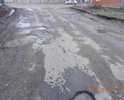 На перекрестке улиц Свободы и Космонавтов постоянно разрушенный асфальт, выбоины и ямы, несмотря на то, что его практически ежегодно ремонтируют.