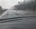 На участке Колтушского шоссе от Косыгина до съезда на КАД разбитая дорога, множество ям.