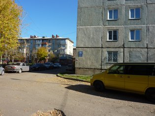 None, Парашютная улица, 76