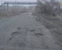 Дорога очень убитая. Ямы после зимы значительно увеличились по глубине и площади. Требуется полный ремонт дороги.