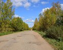 Разбитая дорога в деревню Ключи из села Черновское. На участке из-за ям регулярно происходят дтп. Это единственная дорога связывает деревню Ключи и райцентр