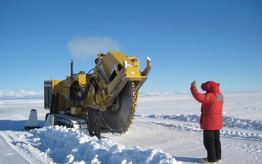 В Антарктиде начат ямочный ремонт по просьбе местных активистов