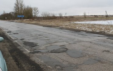 Активисты ОНФ совместно с подрядчиками поверили состояние дорожной безопасности на Гдовском шоссе