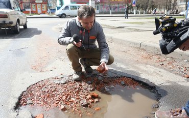 «Ямы в городе стали лучше» - чиновники Курска