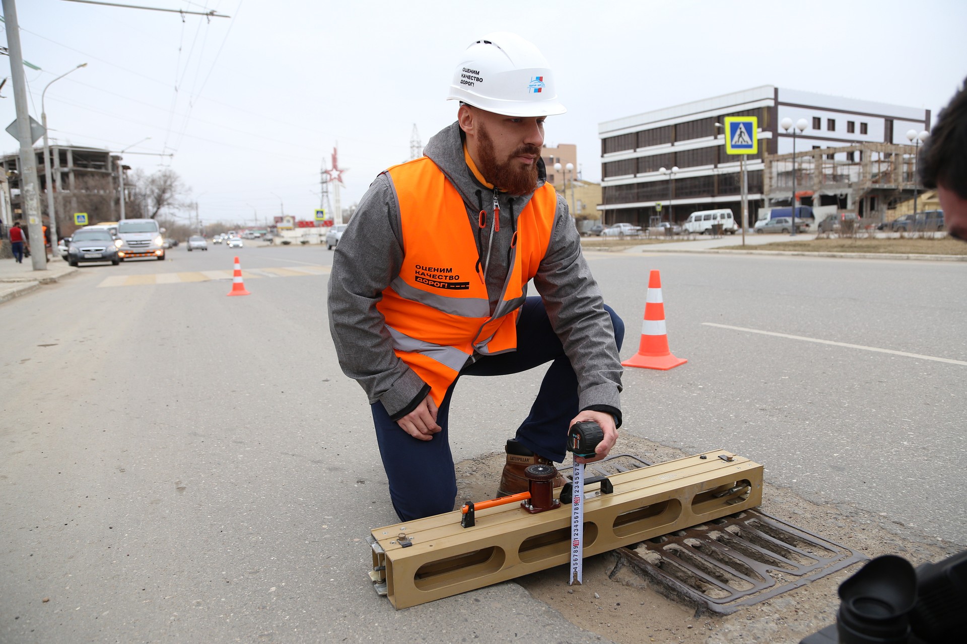 Дефекты на гарантийных дорогах в Астрахани устранят до 15 мая