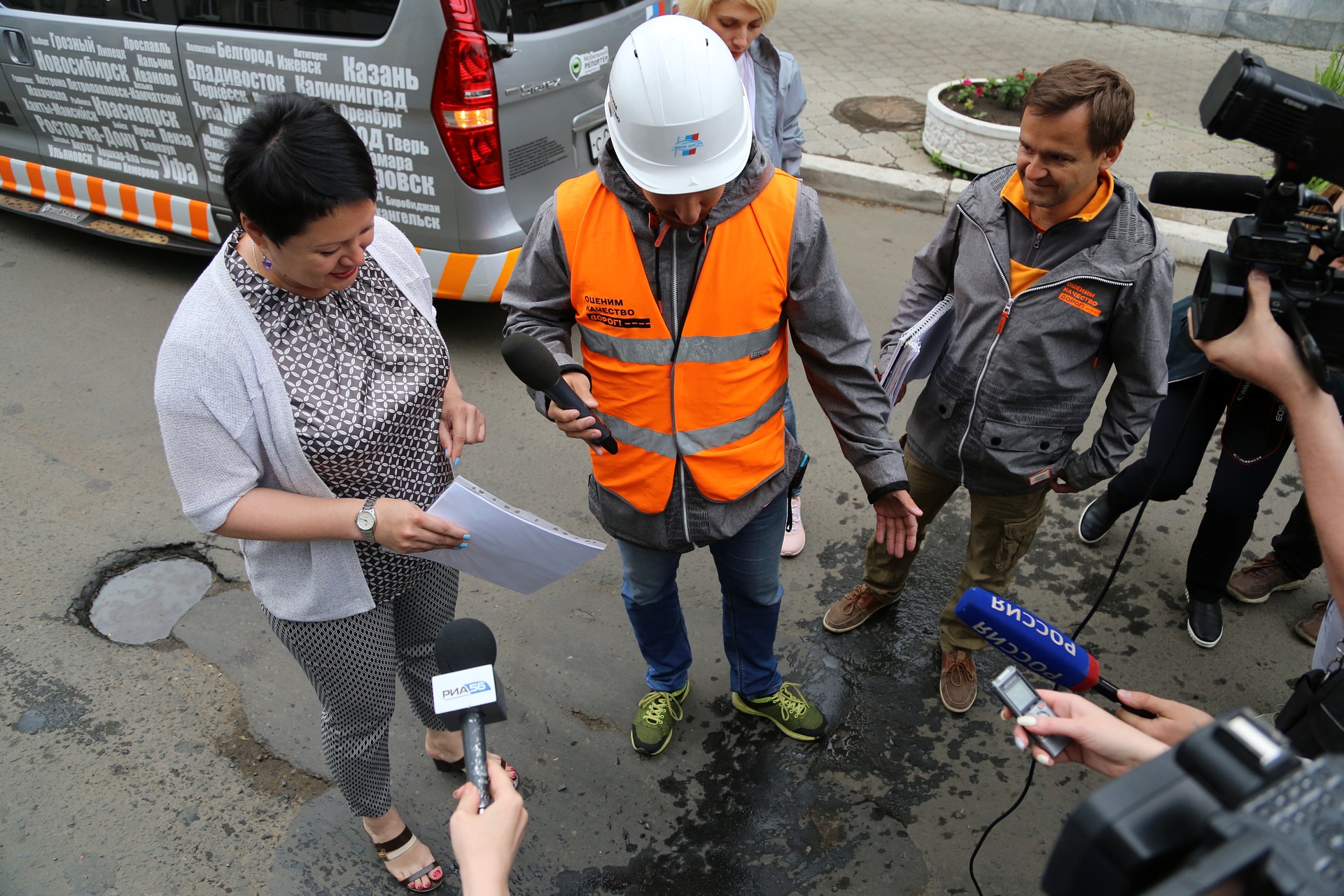 Новых дорог в Оренбурге становится больше, но средств на ямочный ремонт не хватает