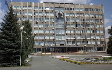 В Оренбургской области начальник УЖКХ администрации города Орска подозревается в получении взятки