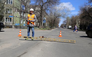 Дефекты на гарантийных дорогах в Вологде устранят до 30 июля