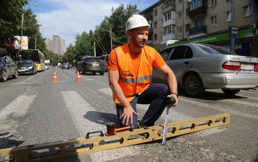 Администрация Екатеринбурга забыла, какие дороги находятся на гарантийном обслуживании?