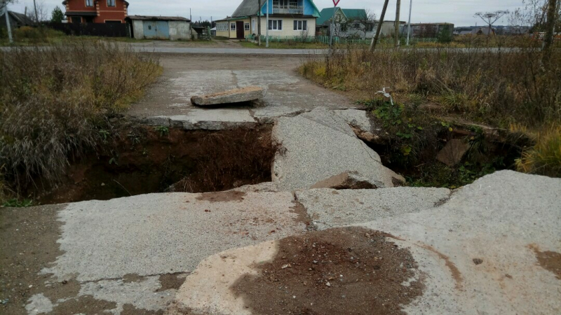 Кировские активисты ОНФ добиваются ремонта дороги в селе Кстинино