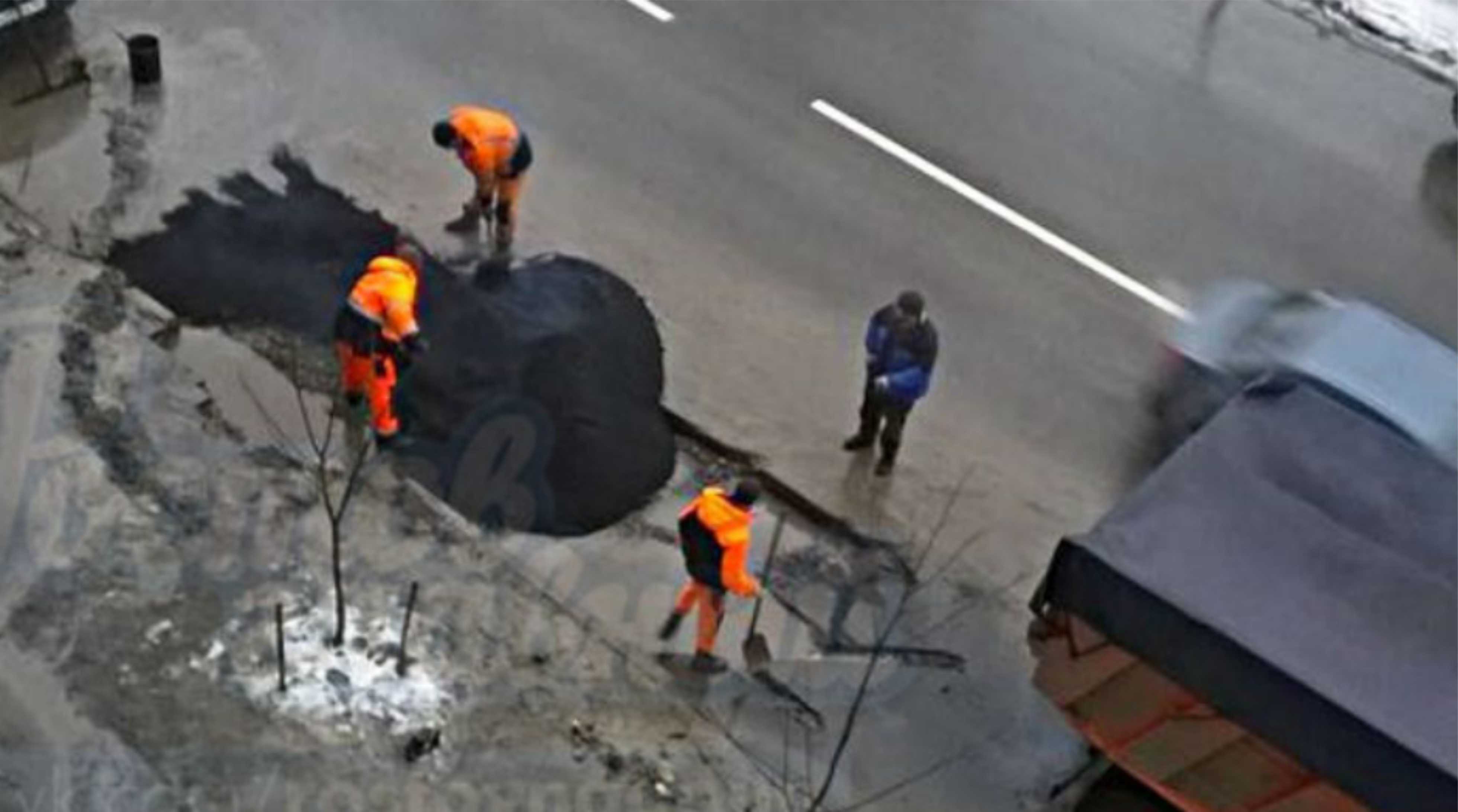 В Ростове-на-Дону жители недовольны дорожными работами в дождь