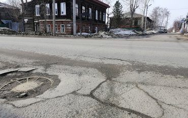 Из 33 дорог, отремонтированных в прошлом году в Томске, на 10 выявлены дефекты и коммунальные раскопки