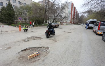 В Волгограде подрядчики устраняют дефекты, выявленные в ходе инспекции
