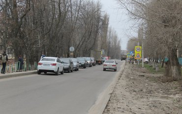 Жители города Семилуки жалуются на ремонт ул. Крупской, который привёл к заторам и аварийным ситуациям