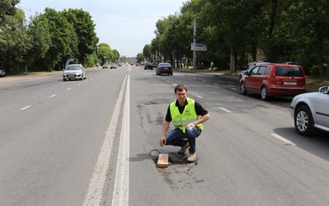 В Смоленске подрядные организации устраняют дефекты на гарантийных дорогах