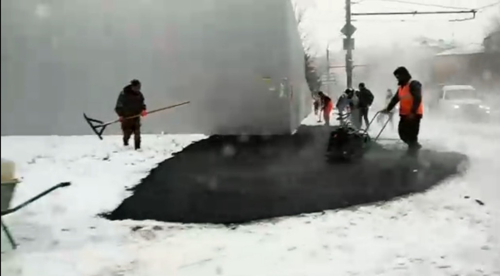 Нарушения по укладке асфальта в снег в Оренбурге не выявлены