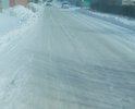 г.Орск Оренбургская область. Асфальтовая дорога не обслуживается, не чистится от снега, не ремонтируется. В ЖКХ сказали что не будем обслуживать, кризис.