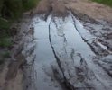 Есть такой участок дороги, замечательный, если смотреть по карте, но по факту это перепаханное поле. Граница Тверской и Ярославской области. В сезон дождей здесь тонут в прямом смысле этого слова фуры, легковые авто. даже трактора бывает не справляются с переправой. Участок протяженностью всего около 1000 метров, от которого отмахиваются все. одни говорят, что это не наша дорога, и другие так же отнекиваются от нее.На протяжении десятков лет куда только не обращались и месные жители близ лежащих поселков и деревень, и водители... И все бестолку. А дорога то не какой то тупик, это сквозное движение, соединяющее города Кашин и Углич. Я считаю, что это огромная проблема, когда данная дорога есть на картах России, А ПО ФАКТУ ЭТО БОЛОТО. Куда уходят наши налоги, причем не малые???