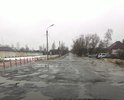 Этот участок дороги вообще уникальный.Город ремонтирует дорогу до улицы Гагарина,а не до конца города(до знака),а район ремонтируют от знака,а этот участок так и остаётся весь в ямах который год.Вообще это разделение на город-район бесит.Положено делать дорогу-делайте.