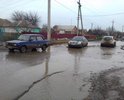 Дороги в Сальске просто ужасные одна из ул. Кузнечная ,на фото под водой пока не видно ,но ездить невозможно.