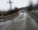Дорога всегда разбита. Ямочного ремонта хватает на несколько часов