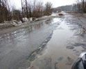 Дорога всегда разбита. Ямочного ремонта хватает на несколько часов
