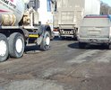 Минское шоссе на территории Одинцовском района, Московской области около развязки с Можайским шоссе в обе стороны правые полосы в аварийном состоянии, глубокие ямы, которые не могут преодолеть легковые автомобили. Из-за аварийного сужения в 1 полосу постоянные пробки.