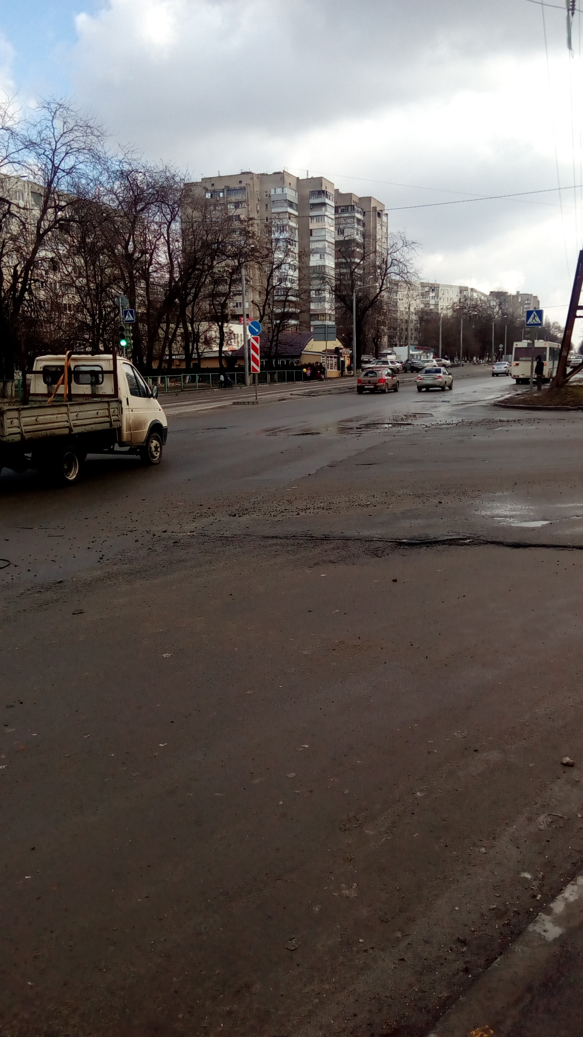 Днепровский переулок Ростов. Днепровская улица Ростов-на-Дону. Днепровский Ростов на Дону. Общаги на Днепровском Ростов фото.