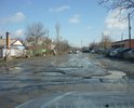 Ужасное дорожное покрытие! Асфальт уходит вслед за снегом.