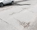 бул. Старшинова, со стороны ул. Чкалова, магазин Тианде на проезжей части огромная яма по которой не возможно проехать.
