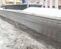 При потеплении 01 марта сошёл снег с дорог и стало видно выбоины и вспучивание асфальта на центральной дороге города. И это при том, что ремонт дороги производился в 2016 году.