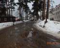В советские времена здесь была приличная бетонка, теперь одна беда.