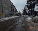 В 2010 под флагами ЕР и за счет города положили выравнивающий слой и бросили. В настоящее время люки торчат, потихоньку все разваливается.