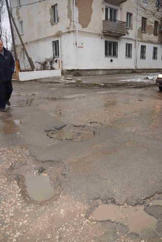 None, Крымская улица