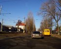 разбитая проезжая часть на трамвайных переездах перекрестка ул. Маяковского и ул. Октябрьская